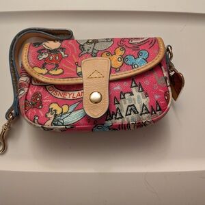 Dooney & Bourke Disney Parks Sketch Wristlet-Pink